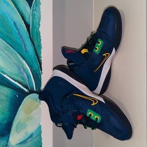 Nike Kyrie Irving Flytrap Big Kids - Size 7Y
